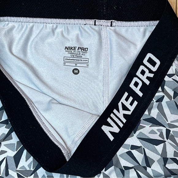 Nike Pro 3/4 Grey Leggings Pro Cool Capri Facet Women’s Size M - Picture 3 of 8